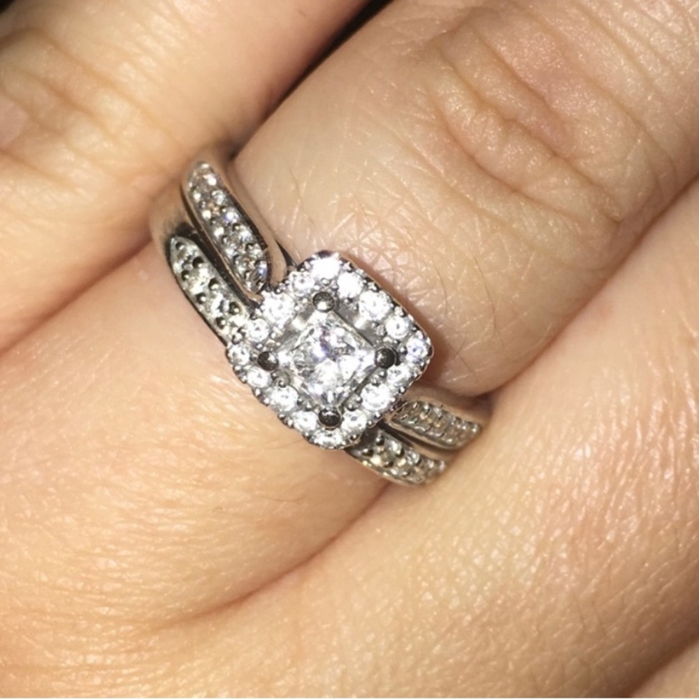 Leo Diamond engagement/wedding ring set - Picture 2 of 3